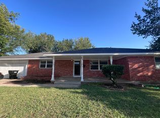 735 NW 5th St, Moore, OK 73160