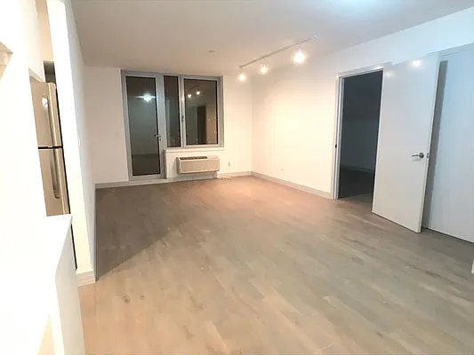 Rented by Nooklyn NYC LLC | media 32