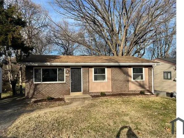 257 Connolly Dr, Saint Louis, MO 63135