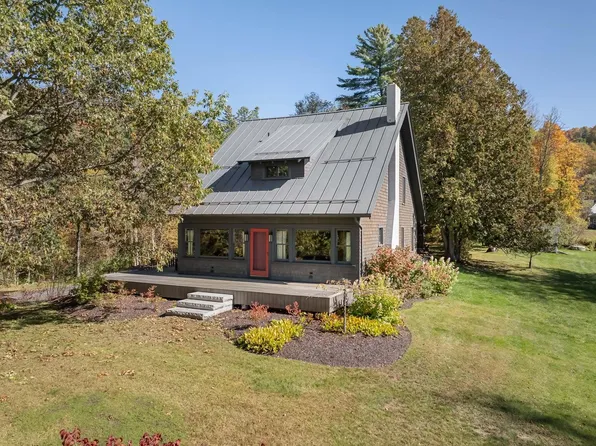 48 Pike Street, Stowe, VT 05672