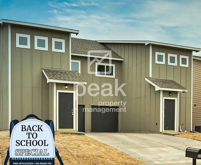 8001 Marydean Ave — Photo 1