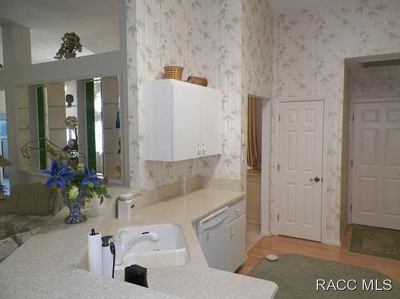 5th image of 22 W Amalfi Ct
