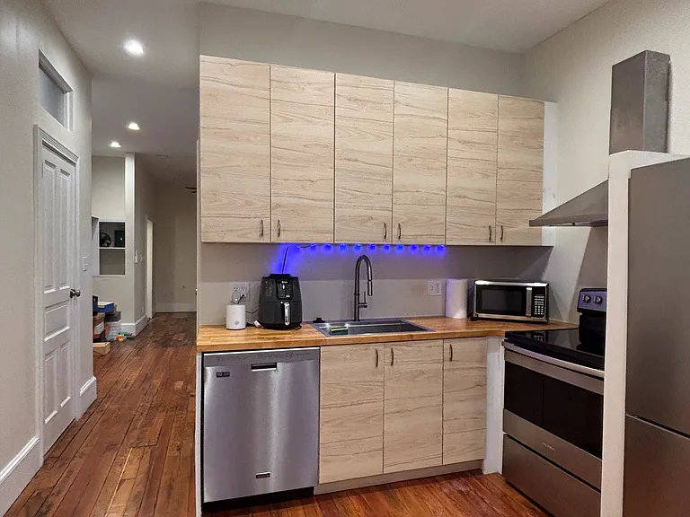 997 N Marshall St #1 — Photo 6