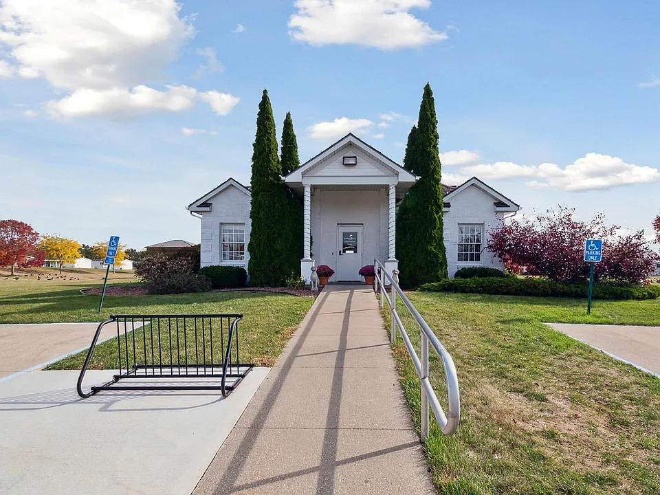 Lakeview Estates on Lawndale