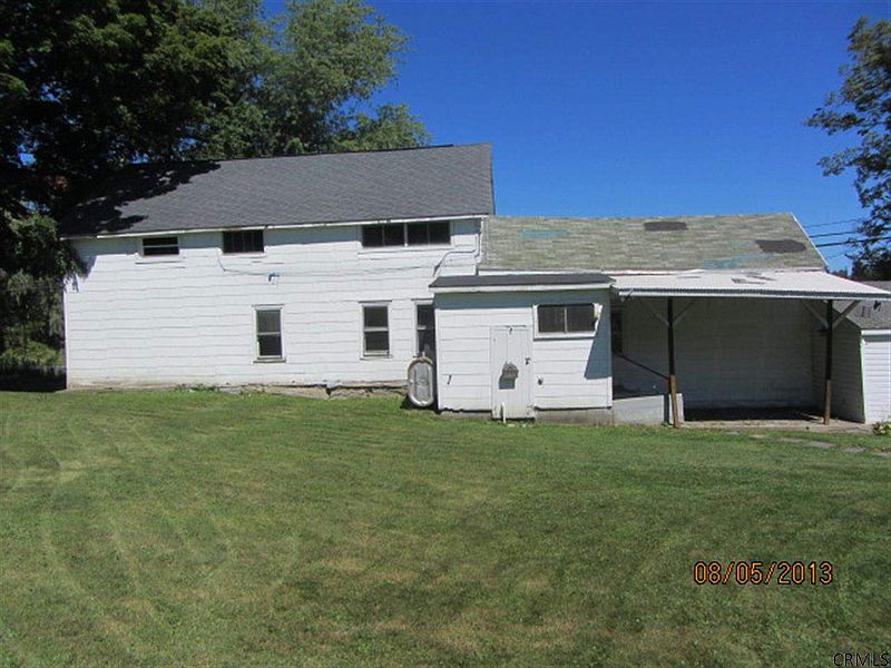 3rd image of 379 SWITZKILL Road