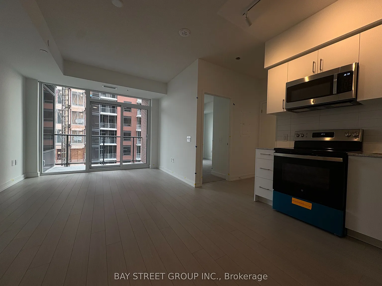 1 bed, $2,200 — Photo 3