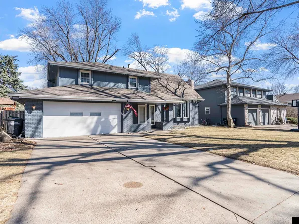 2517 S 167th St, Omaha, NE 68130