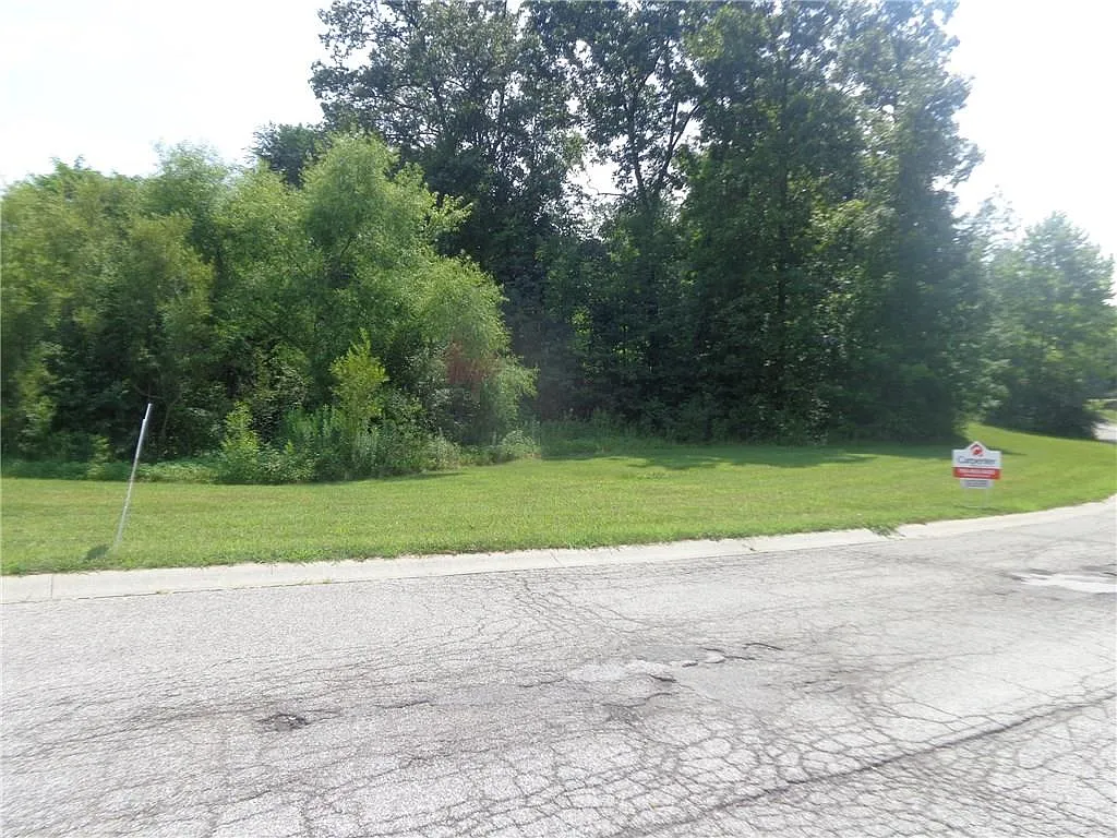 860 Deer Field Dr photo 1