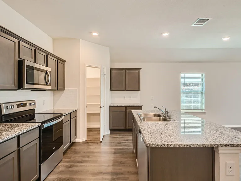 2310 Hankinson Ln — Photo 11