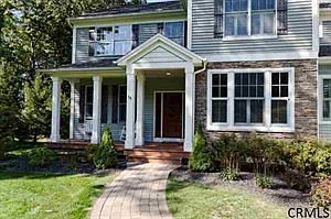 2nd image of 15 Lilac Ln