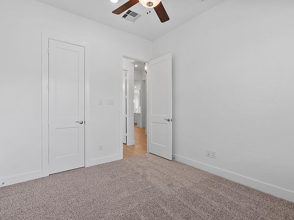 5th image of 10934 Middle Ridge Dr