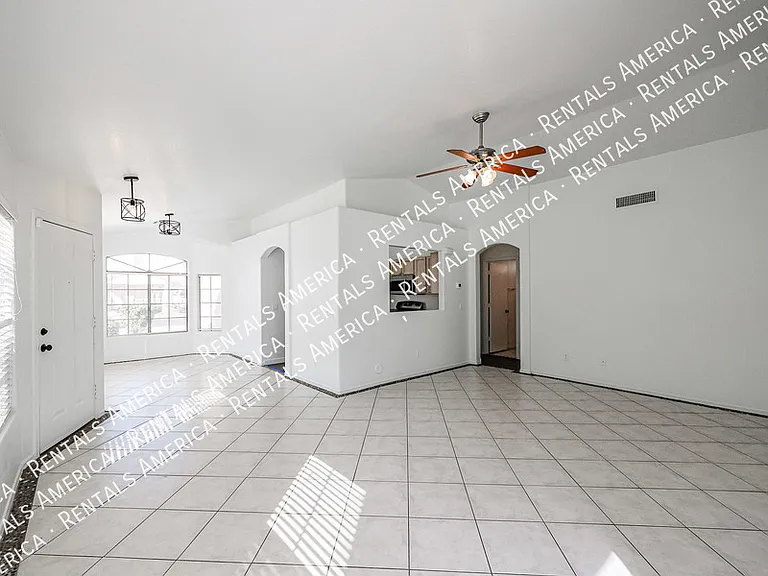 12731 W Sharon Dr — Photo 17