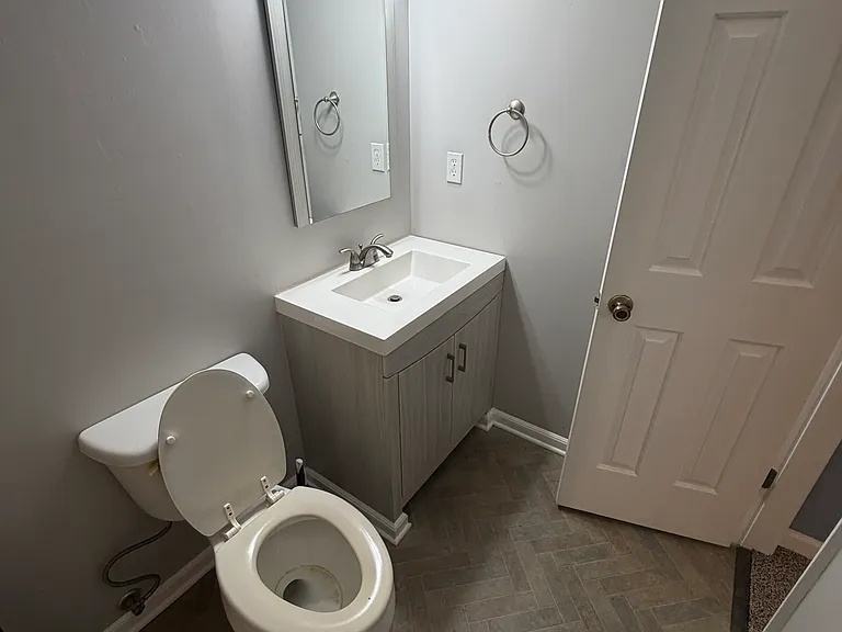 1817 Daisy Ct — Photo 12