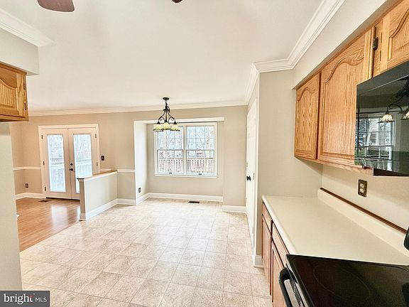 4th image of 1333 Merry Hill Ct