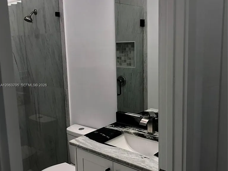 4572 Golfview Blvd #1 — Photo 15