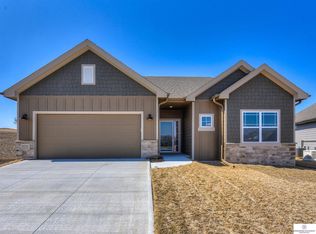 9706 S 103rd Ave, Papillion, NE 68046