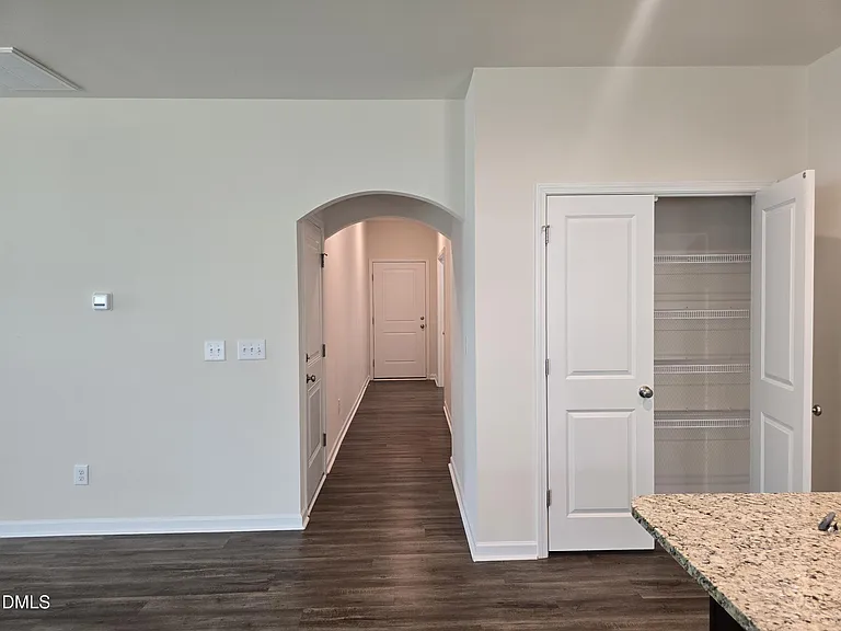 76 Saddle Oaks Ln — Photo 4