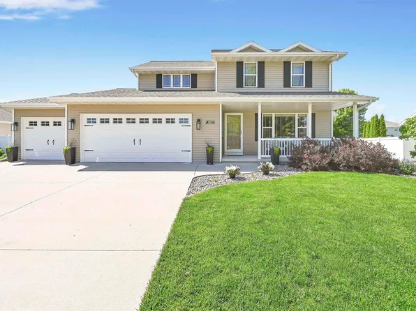 2094 W Higgins Hl, De Pere, WI 54115