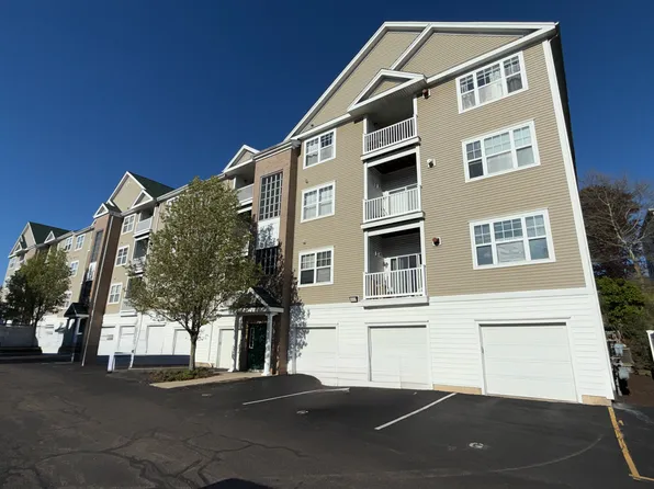 102 Mill St APT 203, Woonsocket, RI 02895