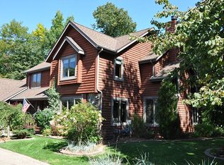 2268 Ridgewood Rd, Grafton, WI 53024