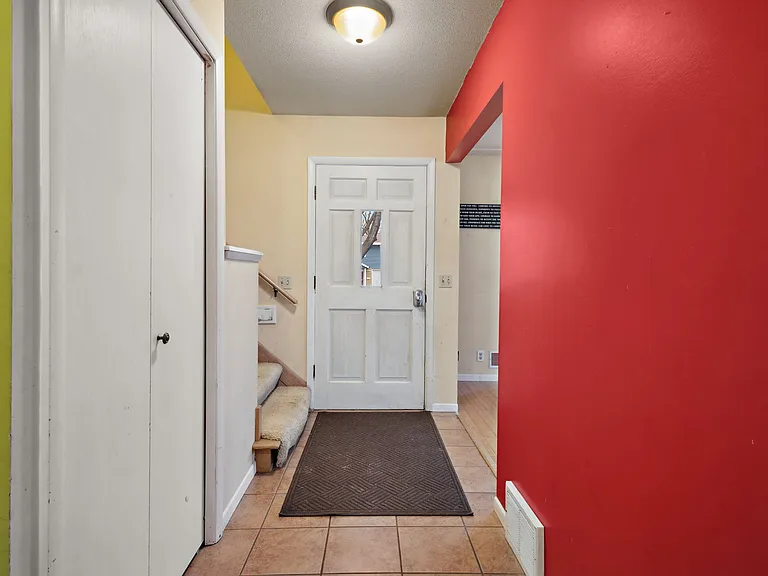 1450 Ottawa Ave S — Photo 10