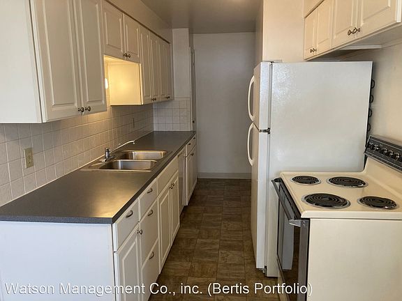 5th image of 1006 E Fellows St