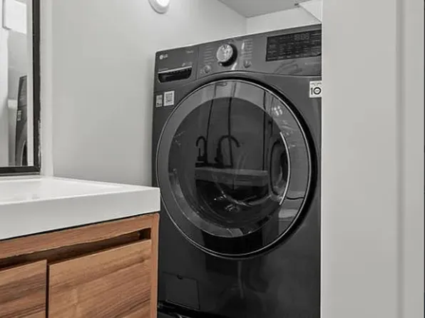 705 Lafayette Avenue image 6 of 7