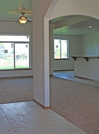 3rd image of 191 Chapelwood Ave