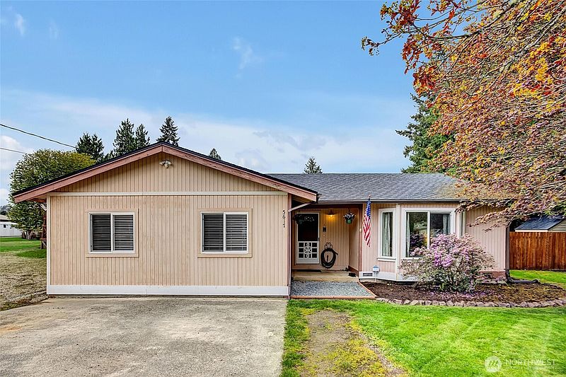 3rd image of 5617 322nd Avenue NE