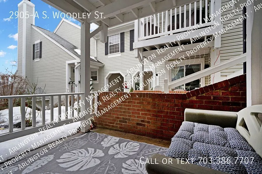 Spacious 2-Bedroom Condo with Private Patio — Photo 4