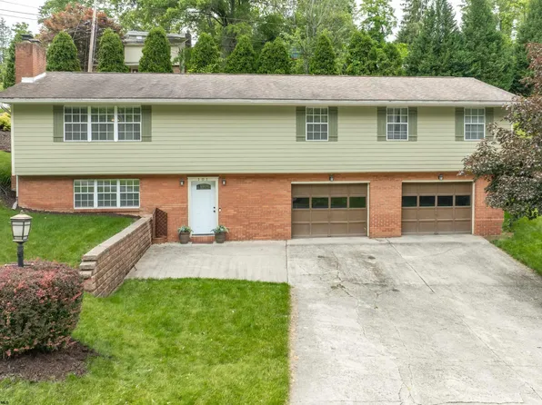 101 Forest Dr, Morgantown, WV 26505