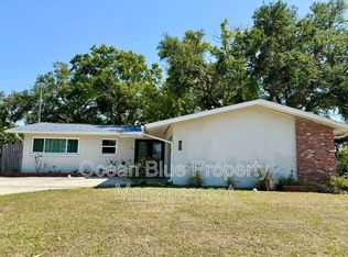 1421 Byram Dr, Clearwater, FL 33755