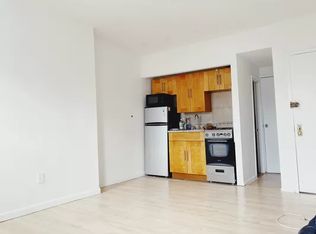 220 1st Ave #5A, New York, NY 10009