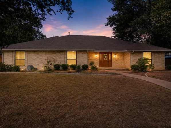 980 N Lydia St, Stephenville, TX 76401