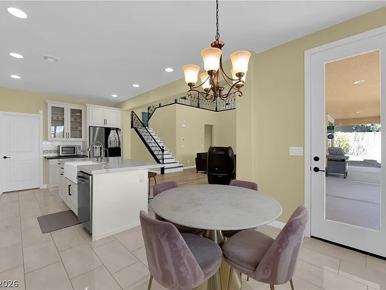 608 Highland Bluff Way — Photo 10