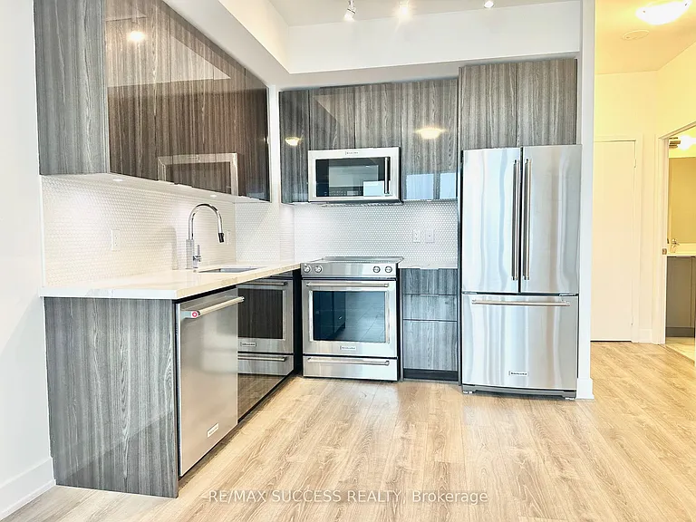30 Shore Breeze Dr #2617 — Photo 10