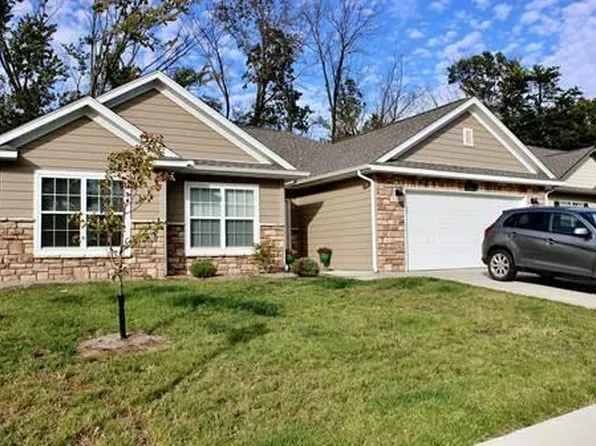 101 Chairman Dr, Columbia, MO 65203