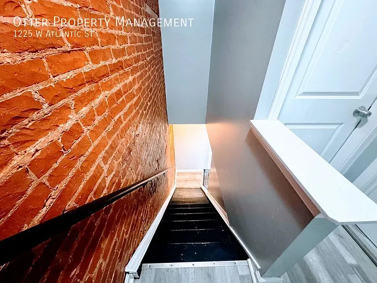 1225 W Atlantic St — Photo 12