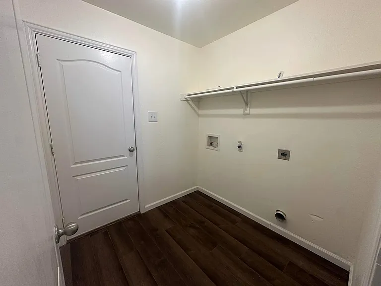 2145 Cedar Park Dr — Photo 14