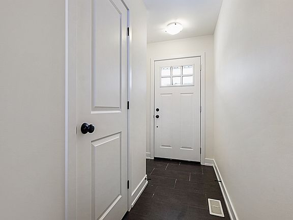 3rd image of 76 Staples Blvd #1