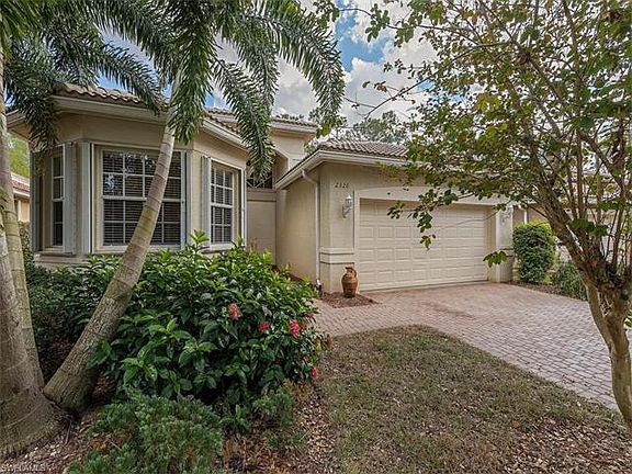 2nd image of 2326 Butterfly Palm Dr