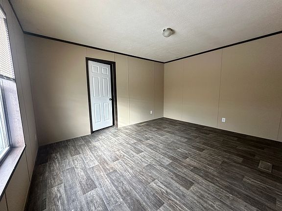 3rd image of 97 Elm Tree #97