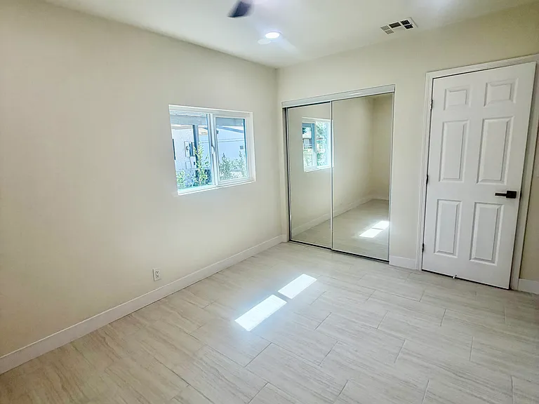 52119 Calle Avila #2 — Photo 17