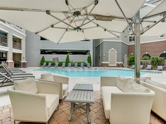 4th image of 5610 Glenridge Dr APT 527