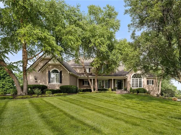 14605 Delmar St, Leawood, KS 66224