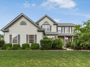6283 Beaumont Sq, Lewis Center, OH 43035
