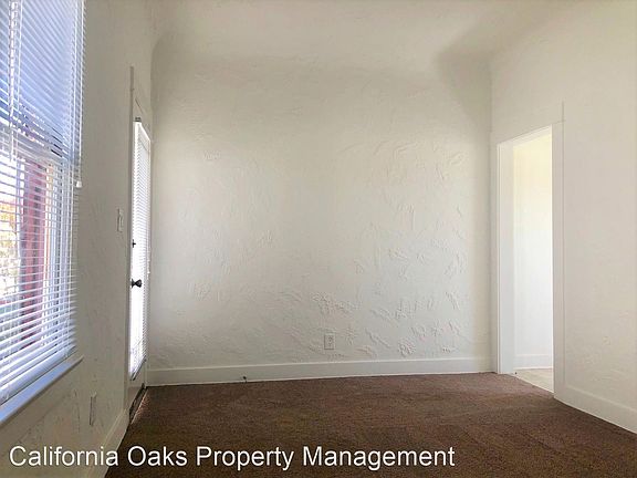 4th image of 45 N Catalina St #7036083
