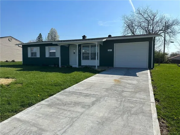 904 McAdams Dr, New Carlisle, OH 45344