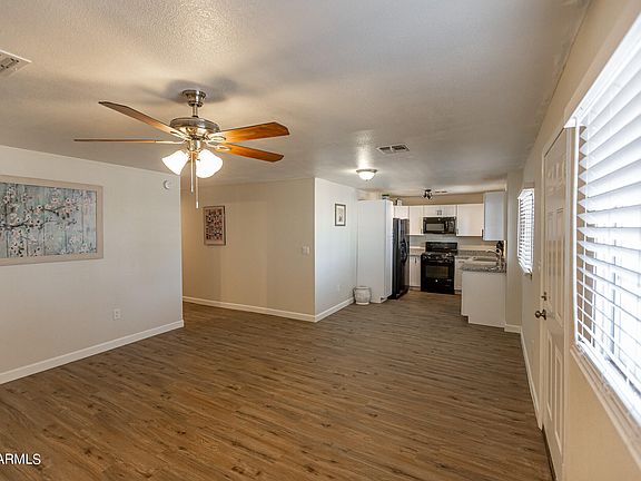 3rd image of 613 W MCMURRAY Boulevard