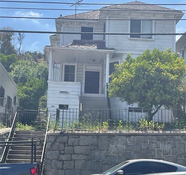 1st image of 490 Solano Ave